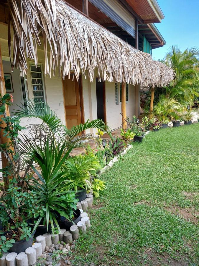 Manaeva Lodge Faaa Kültér fotó